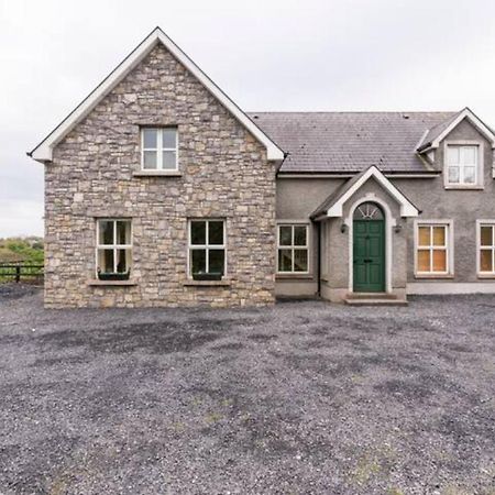 Ballinasloe Guest House In The Heart Of The Country ภายนอก รูปภาพ