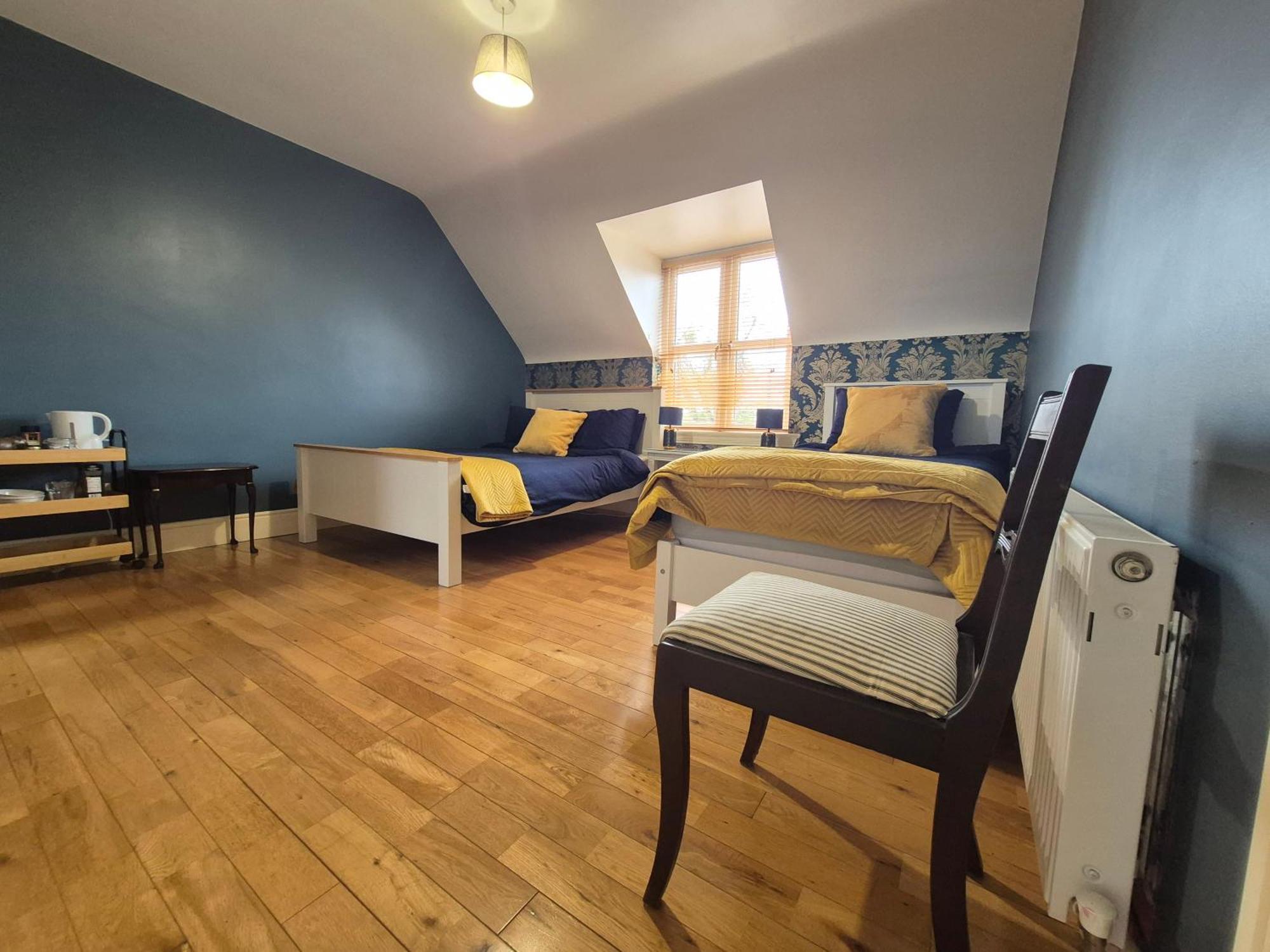 Ballinasloe Guest House In The Heart Of The Country ภายนอก รูปภาพ