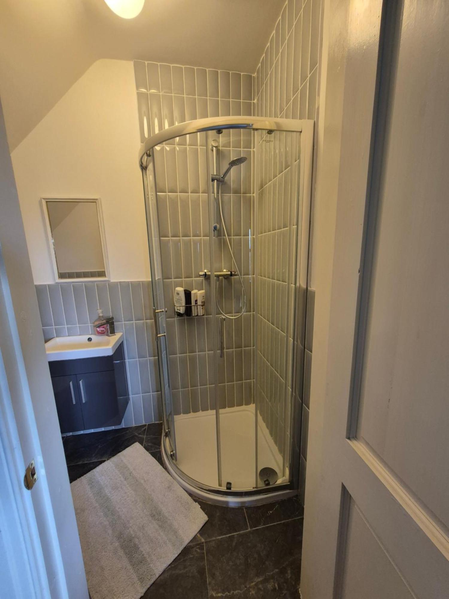 Ballinasloe Guest House In The Heart Of The Country ภายนอก รูปภาพ
